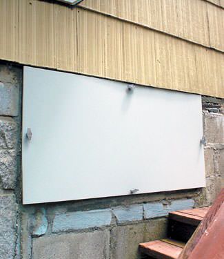 Airtight crawl space doors in Whitestone